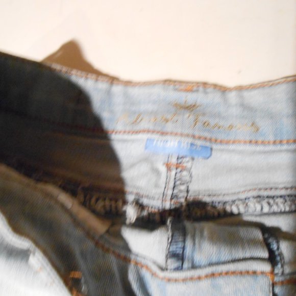 almost famous high rise jean shorts 5 - Picture 2 of 3